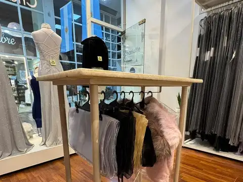 Mitre  al 800, local 25, galería libertad II