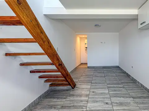 Depto Tipo Casa en Venta 2 años