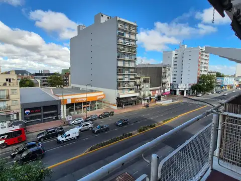 Departamento 3 ambientes con 2 baños