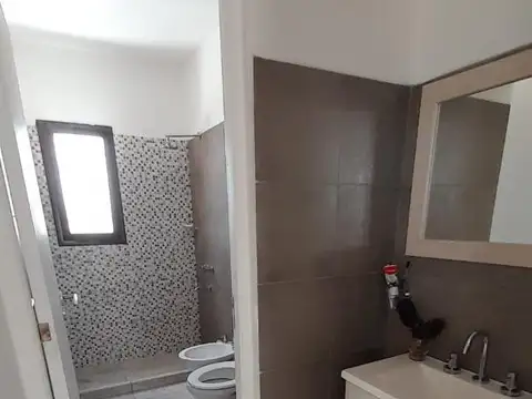 Exc Casa 4 dor vta gge/pileta/qcho Vía Aurelia