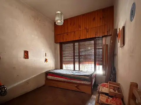 VENTA 2 CASAS 4 AMBIENTES EN LANUS A REFACCIONAR