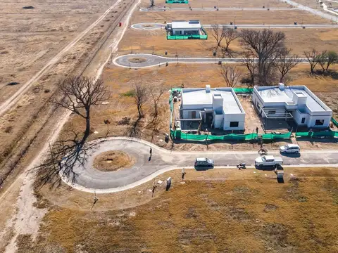 TERRENO VENTA LA VERBENA ZONA AEROPUERTO ESQUINA