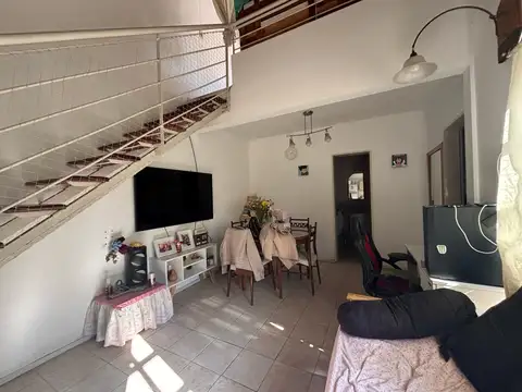 Depto Tipo Casa en Venta de 2 dormitorios