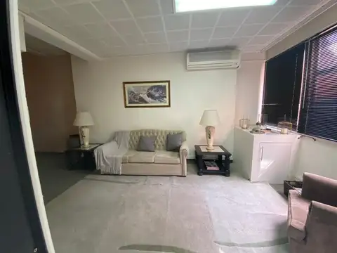 Av Córdoba 600 Retiro Oficina U$200.000 