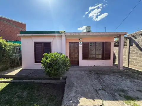 Casa 3 ambientes en venta rafael calzada