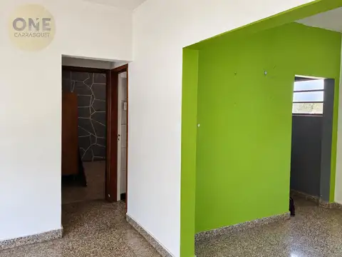 Casa 3 ambientes con 1 baño