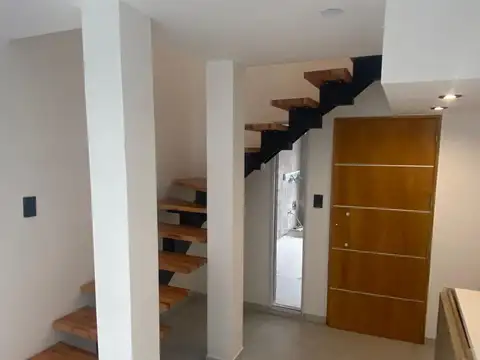 Depto Tipo Casa en Venta en Maipu, USD 65.000