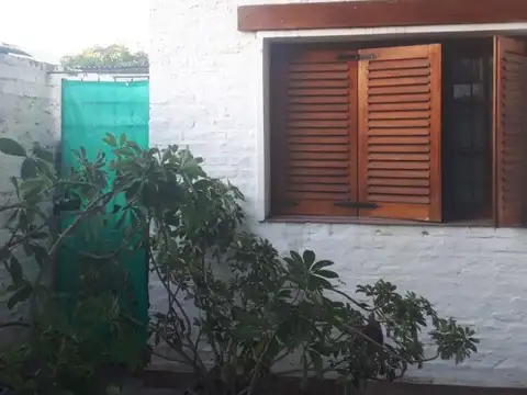 VENDO CASA CÉNTRICA EN BARADERO, BUENOS AIRES - Foto 0