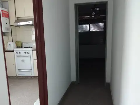 Depto Tipo Casa en Venta en Ramos Mejia Sur, USD 62.000