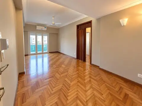 VENTA DEPARTAMENTO 4 AMBIENTES CON BALCON APTO CREDITO