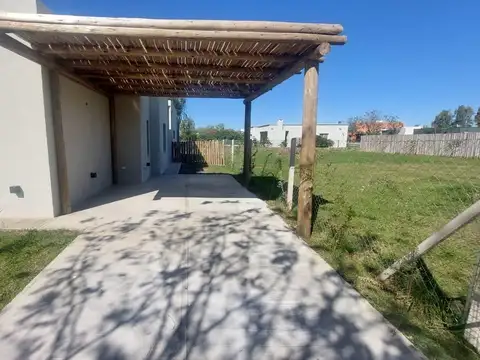 Casa en Venta en Pilar del Este - Santa Emilia, USD 179.900
