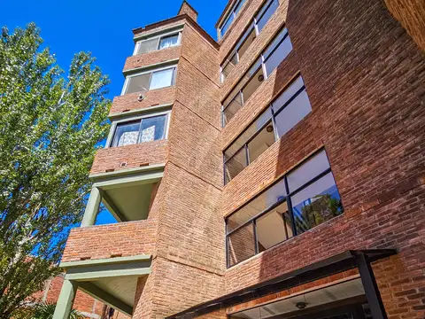 Avenida Martín Pescador 1100