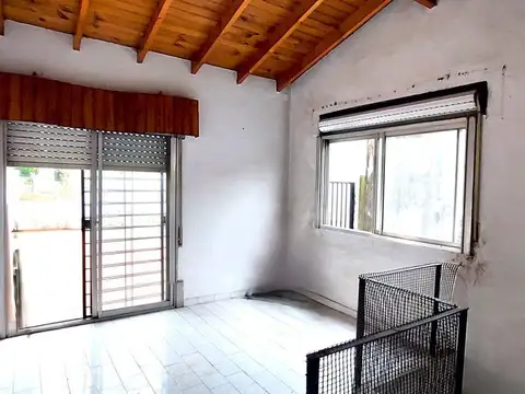 Depto Tipo Casa en Venta con 1 cocheras