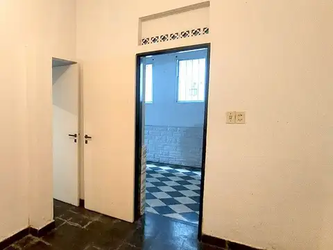 Depto Tipo Casa en Venta en Flores, USD 166.500