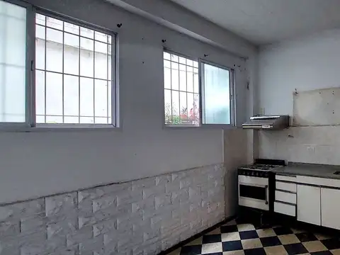Laferrere, Gregorio de 3300