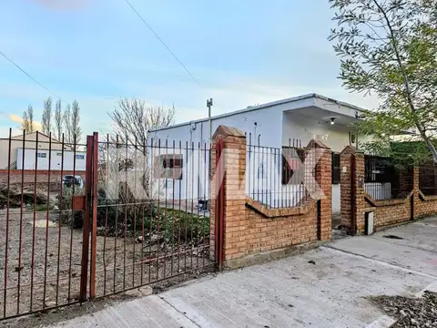 VENTA CASA 2 DORMITORIOS PARQUE OESTE - CUTRAL CO