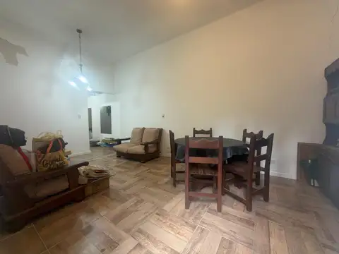 Depto Tipo Casa en Venta en Caballito Sur, USD 180.000