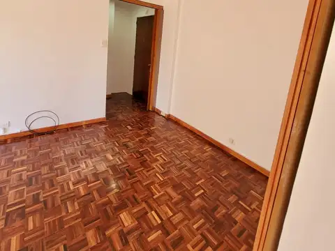 Avenida Lope De Vega 2000, Piso 2