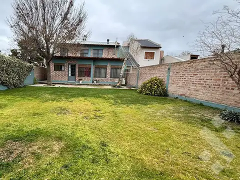Casa en Venta con 1 cochera