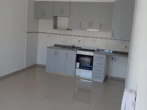 Depto Tipo Casa en Alquiler en Villa Maipu, $ 650.000