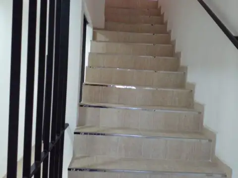 Depto Tipo Casa en Alquiler de 1 dormitorio