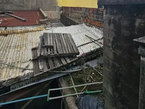 Venta de PH a Refaccionar Barracas- ideal talleres / deposito / industria acepta Permuta