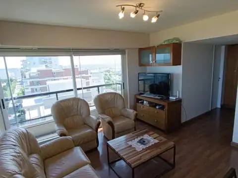 DEPARTAMENTO TRES AMBIENTES, PARA CUATRO PERSONAS.