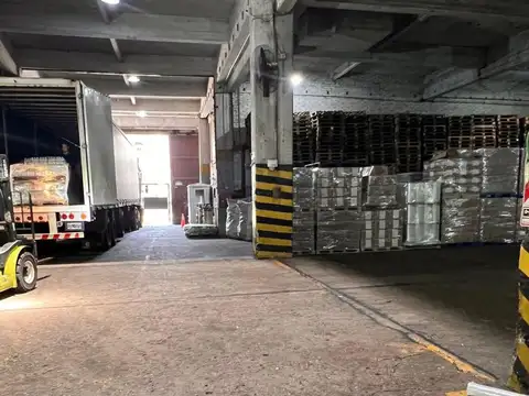 Estanislao Zeballos 400