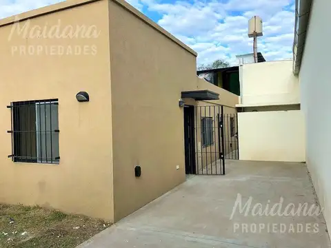 Departamento dos ambientes con patio