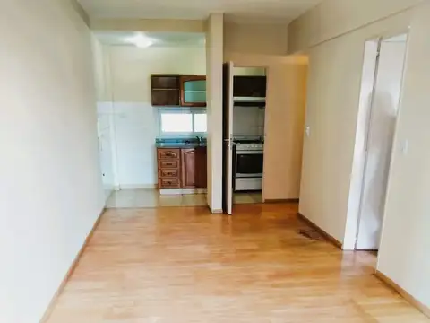 Departamento en Alquiler en Ramos Mejia Sur, $ 650.000