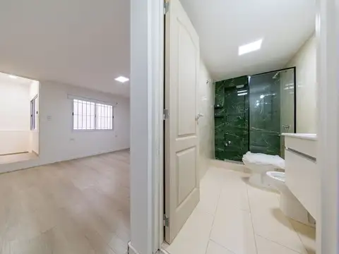 VENTA CASA PASILLO 4 DORMITORIOS TERRAZA PERMUTA