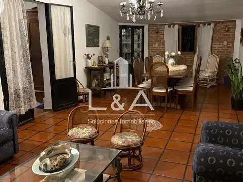 Casa 6 ambientes con 3 baños