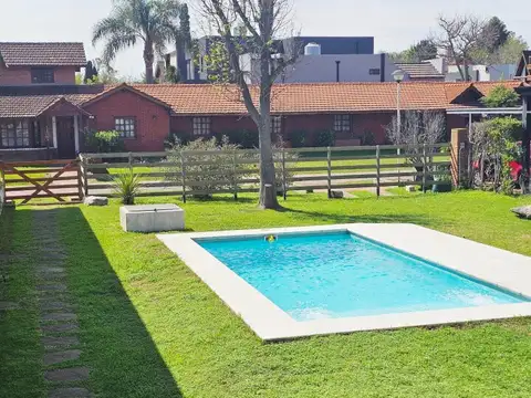 Venta casa con pileta, quincho cerrado, en doble Lote, Maschwitz Country Club, Maschwitz, Escob...
