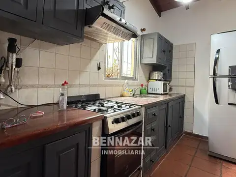 Casa 3 ambientes con 1 baño