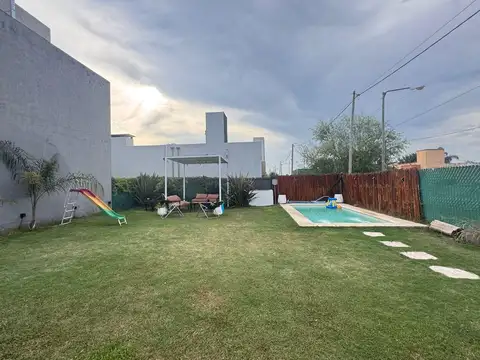 Casa en Venta en Roldan, USD 70.000