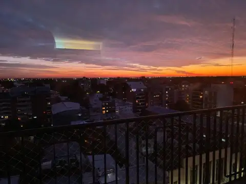 Departamento en Venta de 3 Ambientes en Olivos con Balcón