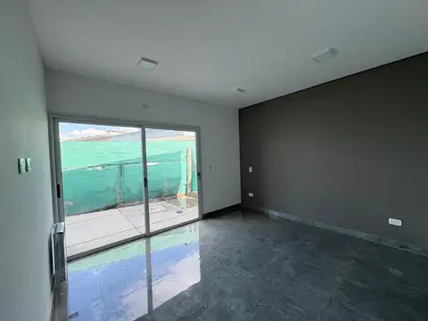 Casa en Alquiler en Maza, USD 1.100