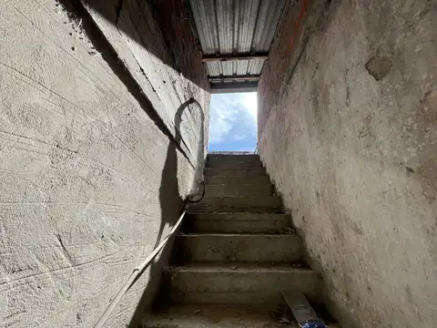 Montevideo esq. 30 (Mitre) 2700