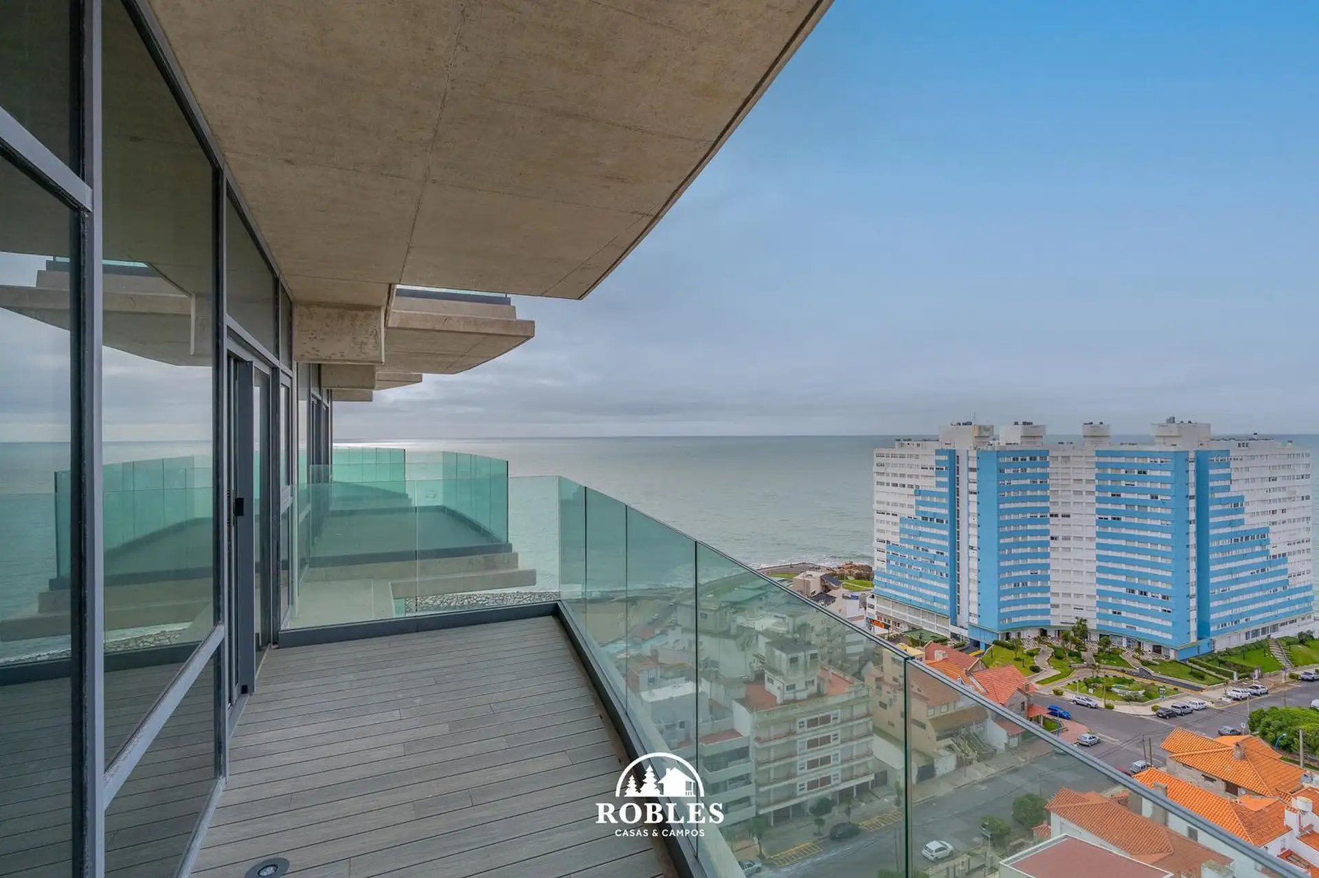 Departamento dos ambientes en edificio de categoría