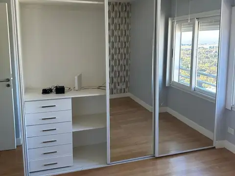 Departamento en Alquiler con 1 cocheras