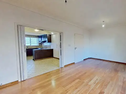 Depto Tipo Casa en Venta 40 años