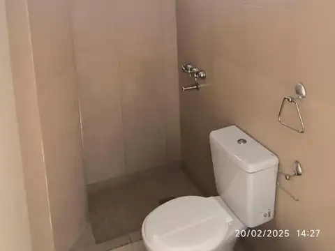 Departamento en Alquiler en Remedios De Escalada De San Martin, $ 450.000