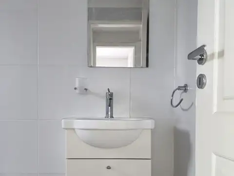 Departamento de 2 ambientes en alquiler – Av. Belgrano 1282, Piso 3° \"C\", Avellaneda