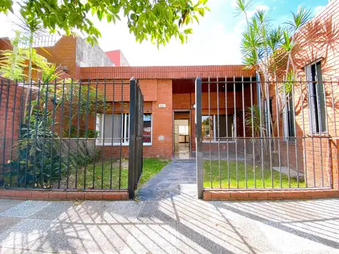 Casa en  alquiler en Villa Adelina