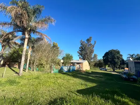 Terreno en Venta en Candioti, USD 18.000