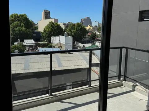 Alquiler dos ambientes balcon Monte Castro