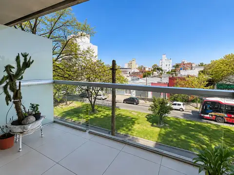 Avenida 19 entre 55 y 56 1100