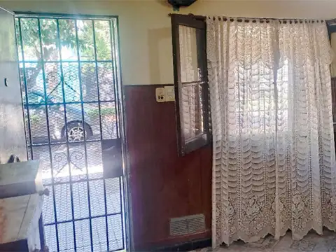 Olegario V. Andrade 2334 , Piso 0