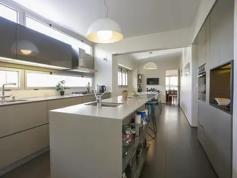 Av. Las Heras  al 1900