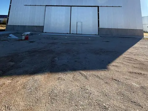 GALPON A ESTRENAR EN ALQUILER, AUTOPISTA ROS-BS AS, ALVEAR!